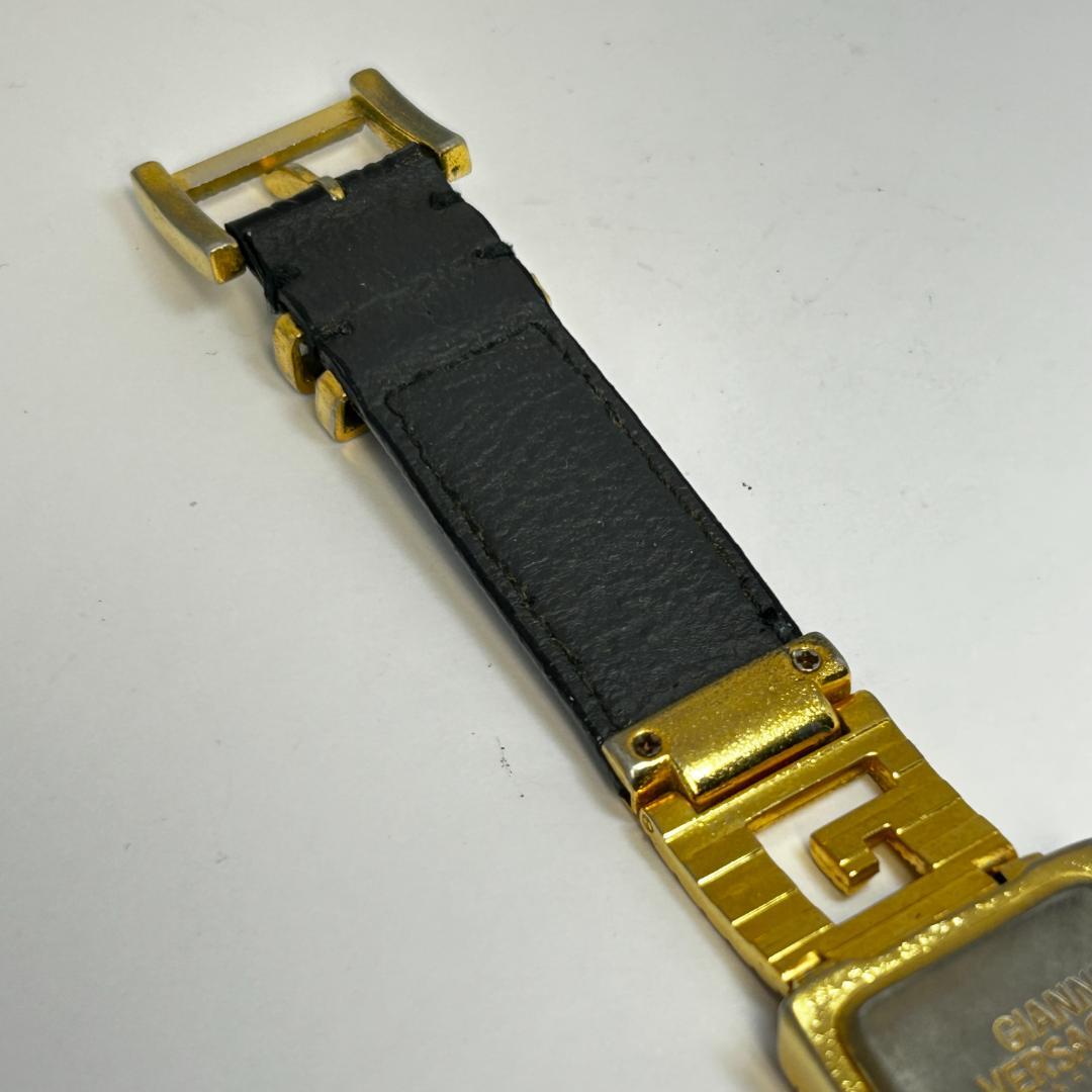 【稼働】VERSACE ヴェルサーチ メデューサ ホワイト/ゴールド文字盤