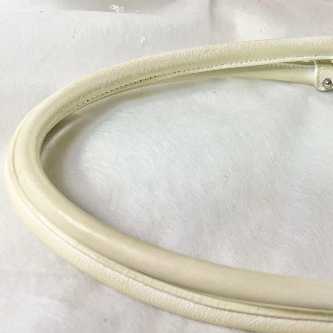 Salvatore Ferragamoガンチーニ マリッサ ショルダーバッグ