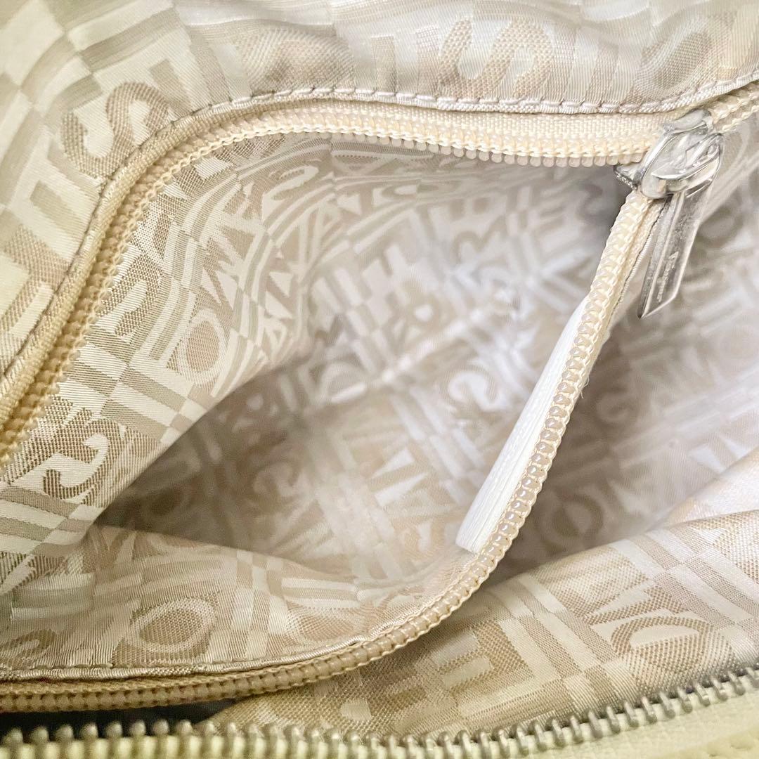 Salvatore Ferragamoガンチーニ マリッサ ショルダーバッグ