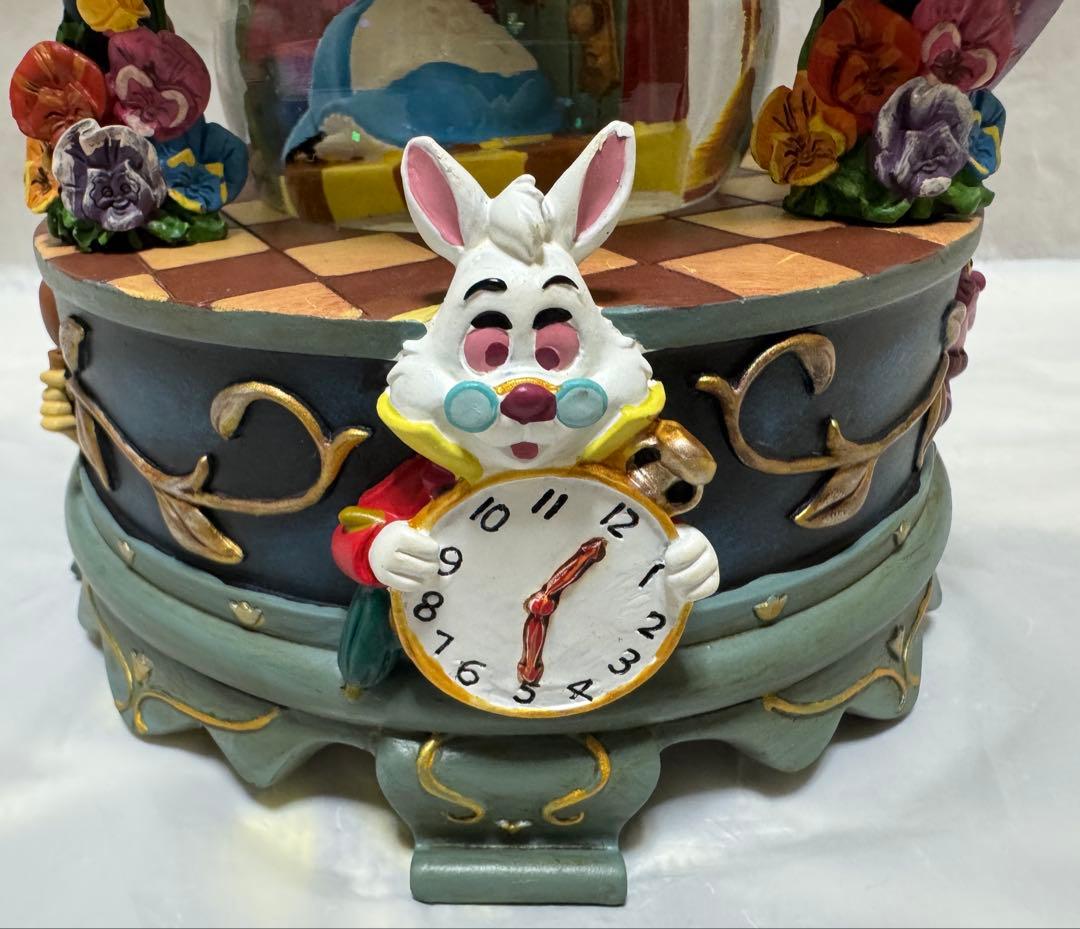 ディズニー 不思議の国のアリス 砂時計型ライトアップ オルゴール付スノーグローブ