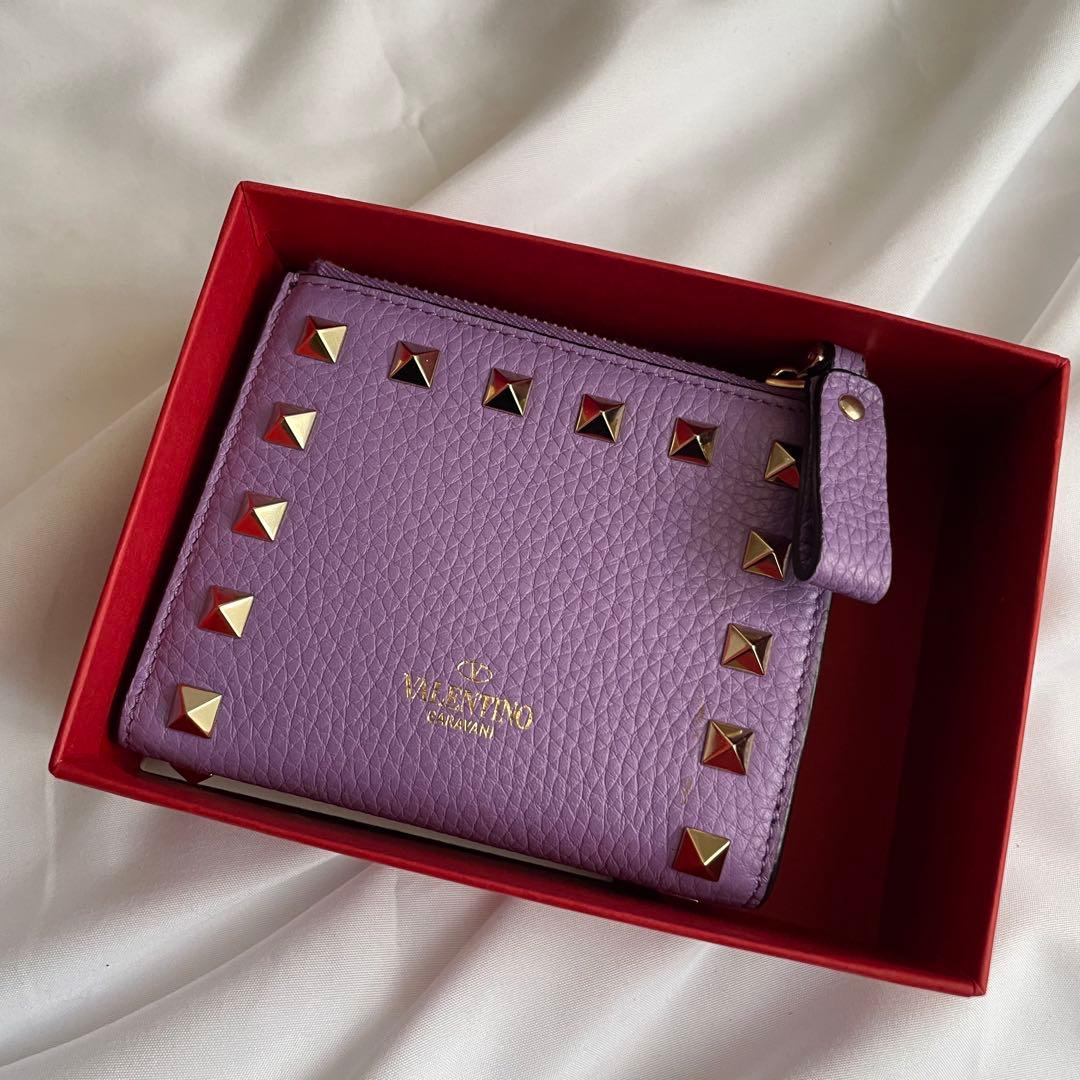 ✨️未使用級✨　Valentino Garavani 折り財布　財布　スタッズ