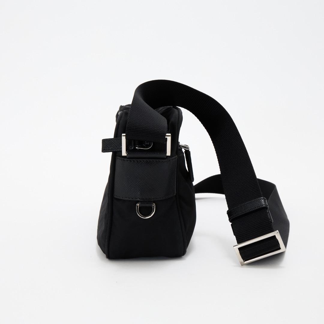 プラダ Re-Nylon ショルダーバッグ