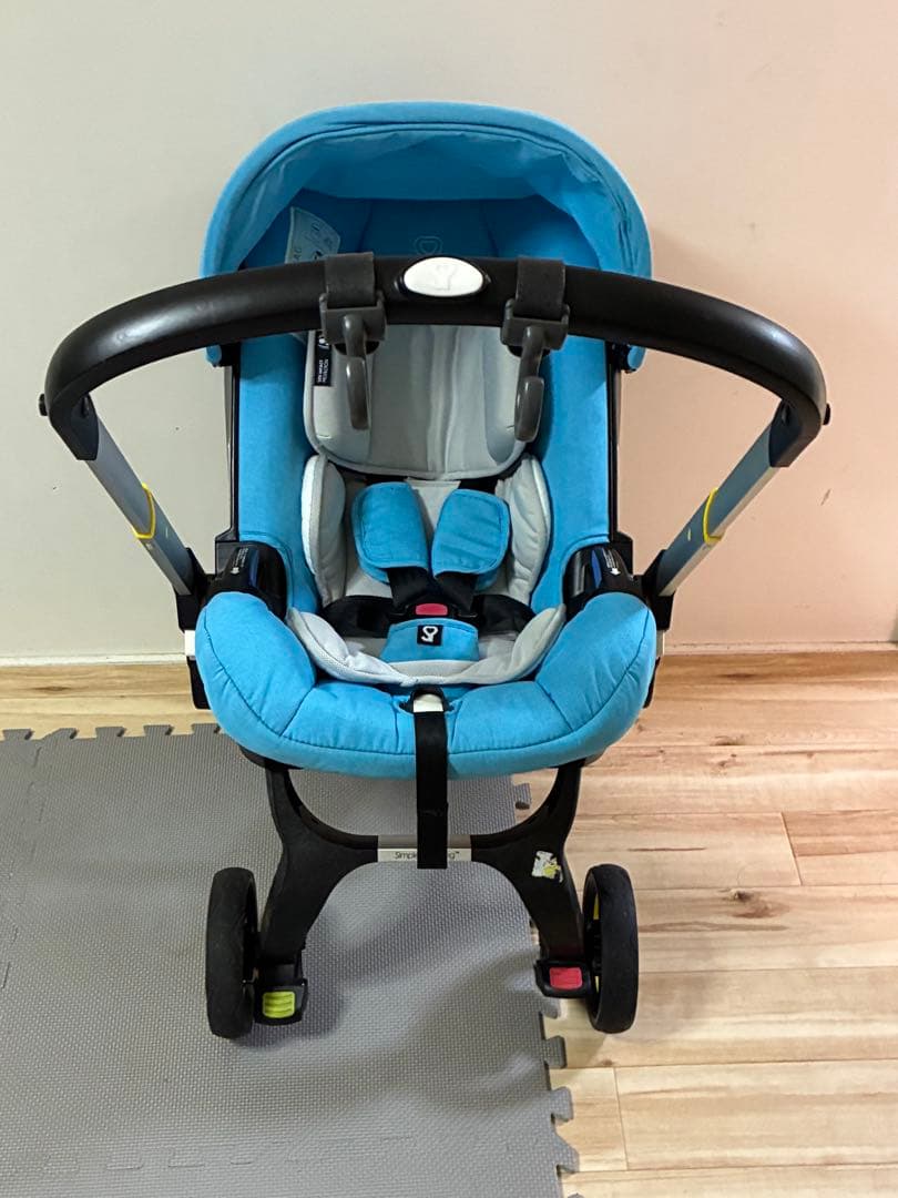 Doonaドゥーナ ベビーカー兼チャイルドシート バウンサー