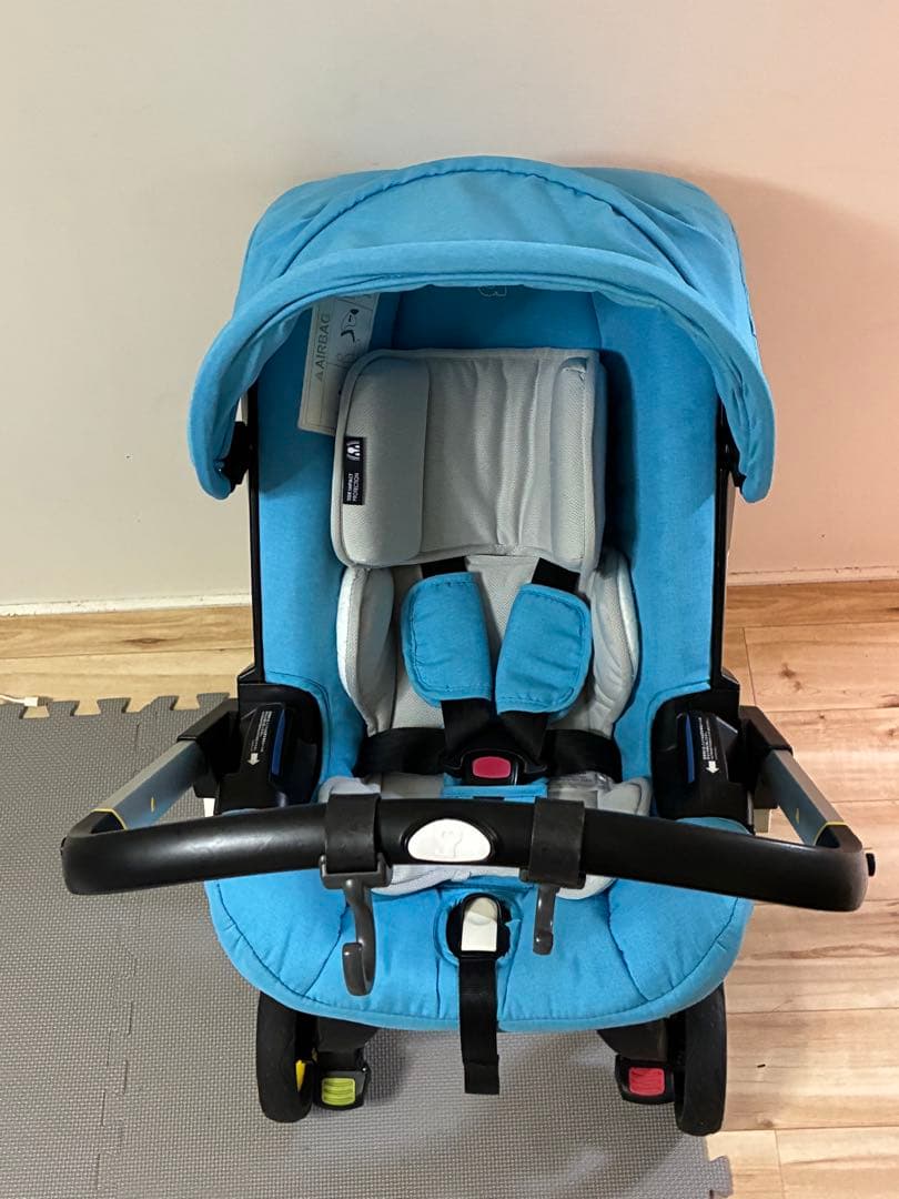 Doonaドゥーナ ベビーカー兼チャイルドシート バウンサー