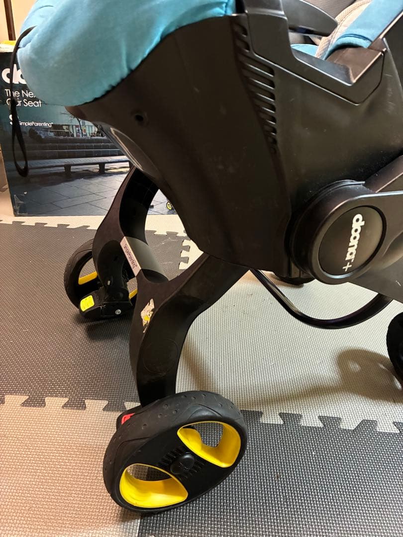 Doonaドゥーナ ベビーカー兼チャイルドシート バウンサー