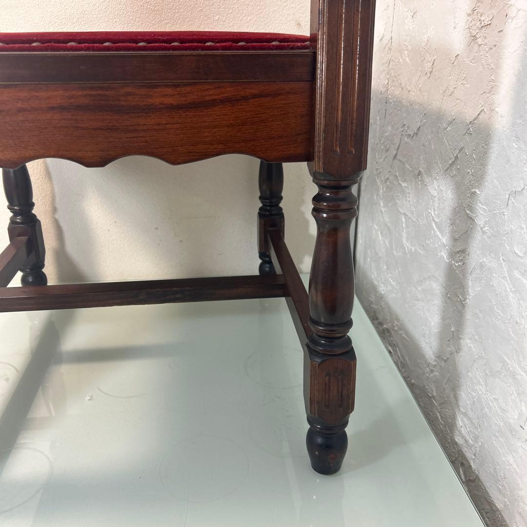 ☆昭和レトロ　当時物　高級感のある椅子　赤　布張り　木製☆