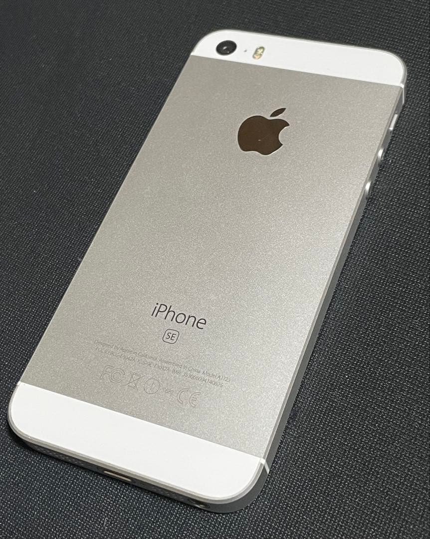iPhone SE 第1世代 32GB バッテリー100% クリアケース付き