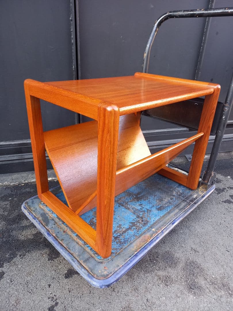 北欧　モダン　デンマーク　アクセル　キアスゴー　サイド　テーブル　ワゴン