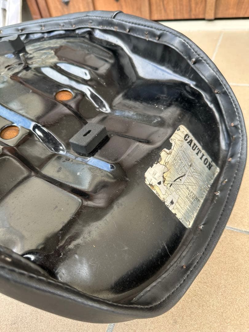 最終値下げ！z1 z2 kz1000 kz900 純正加工バナナシート