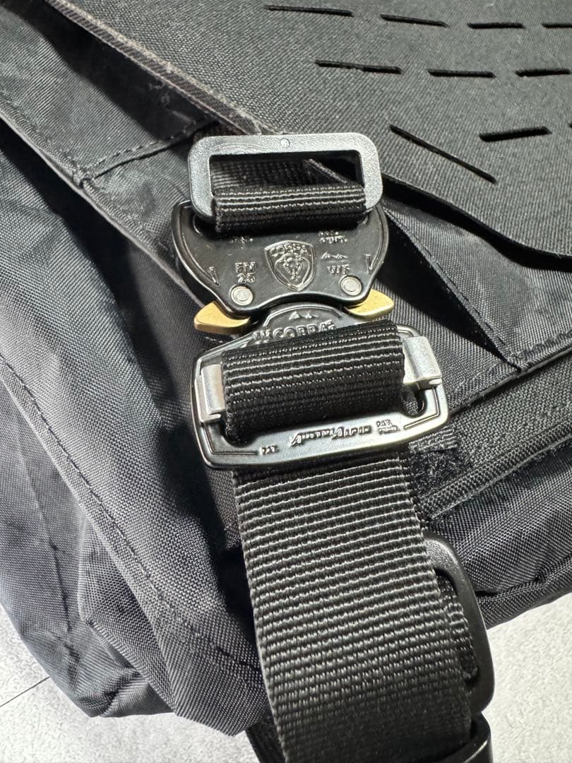 Foxbat Dynamics LEG-01 X-PAC メッセンジャー