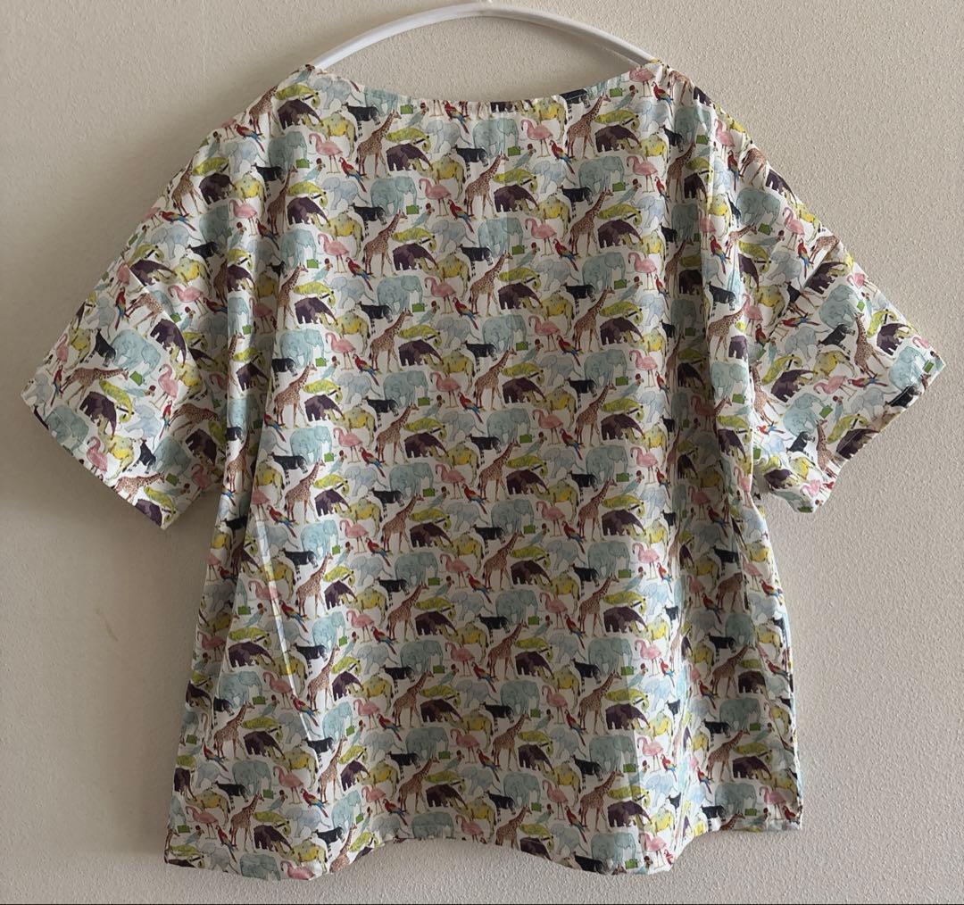 ウキョウ様　プルオーバーM半袖×2 リバティ Queue for the Zoo