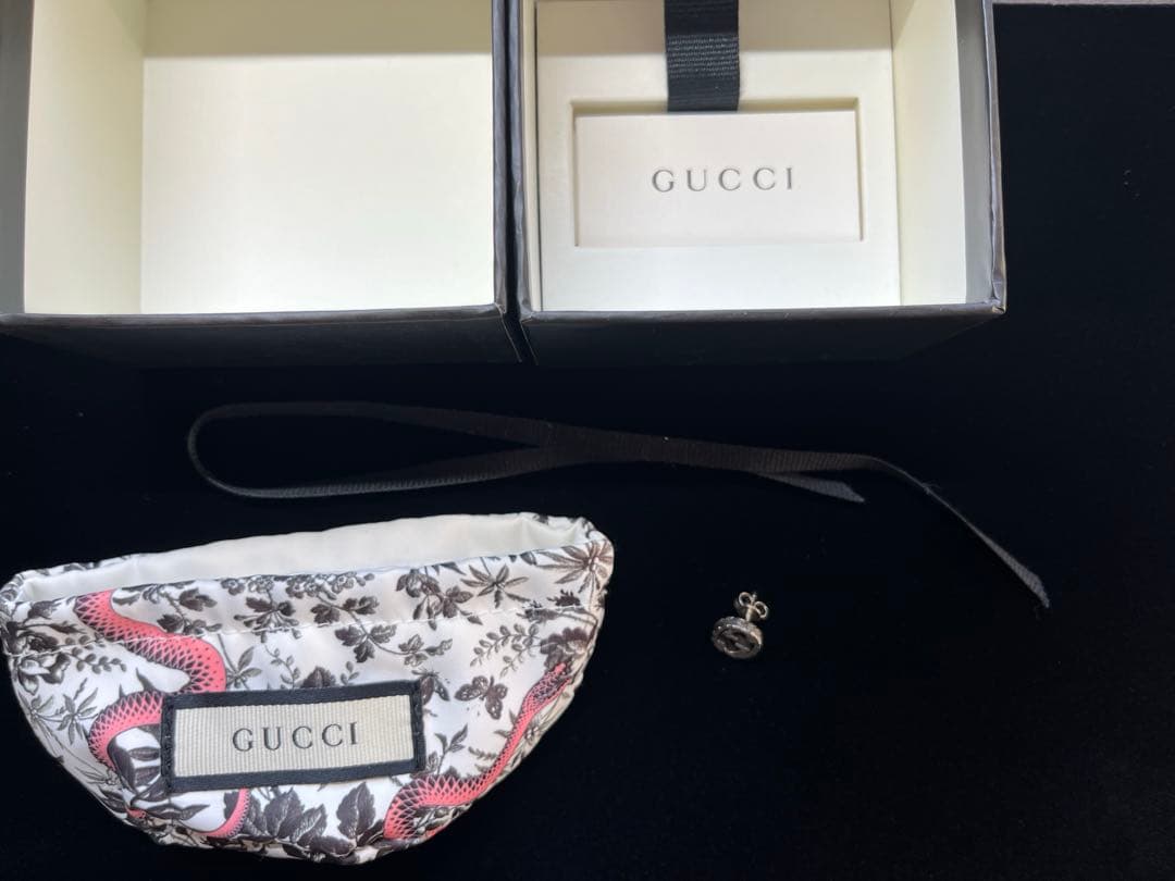 GUCCI ピアス片耳＋箱付き