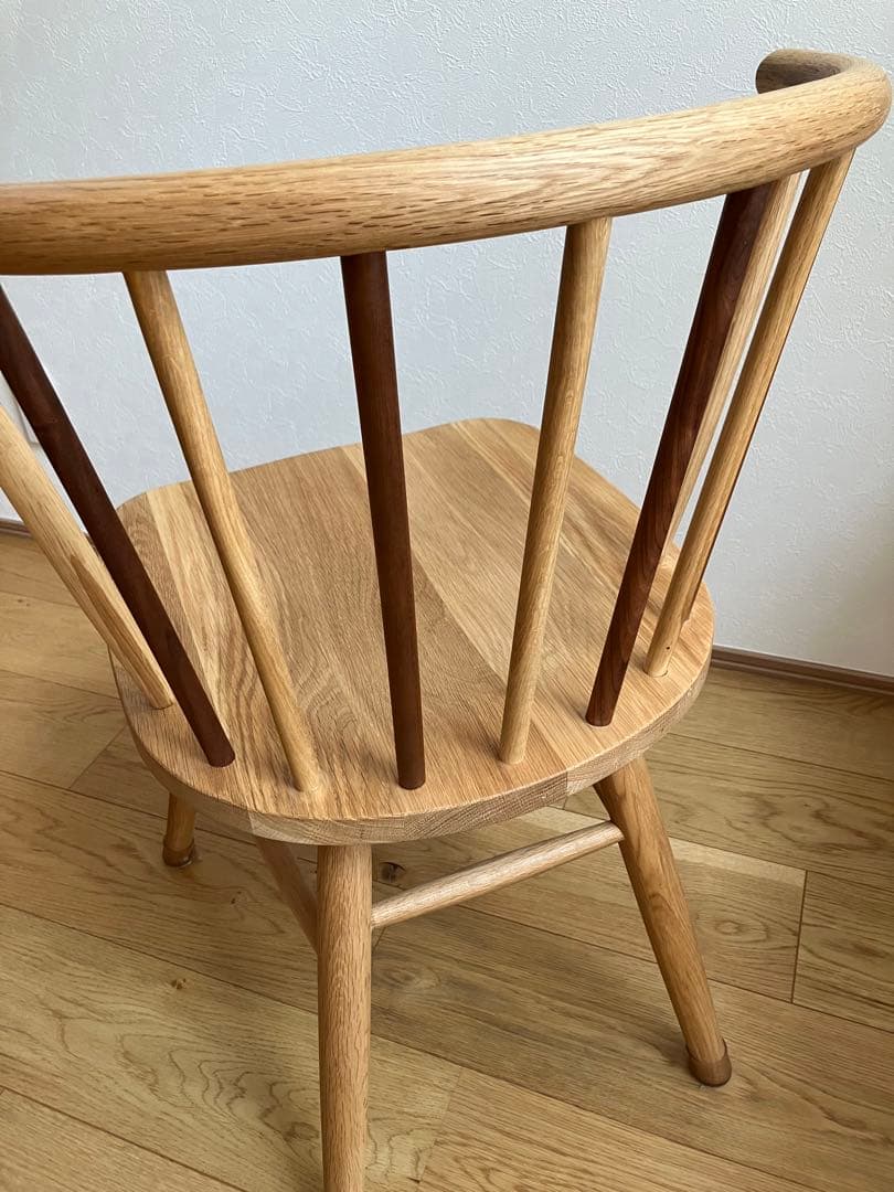 アデペシュ　ハーフラウンドチェア　オーク　ウォルナット　木製　チェア
