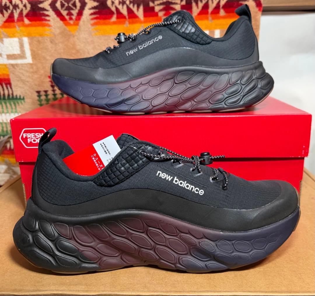 靴 New BalanceFresh Foam X More v4