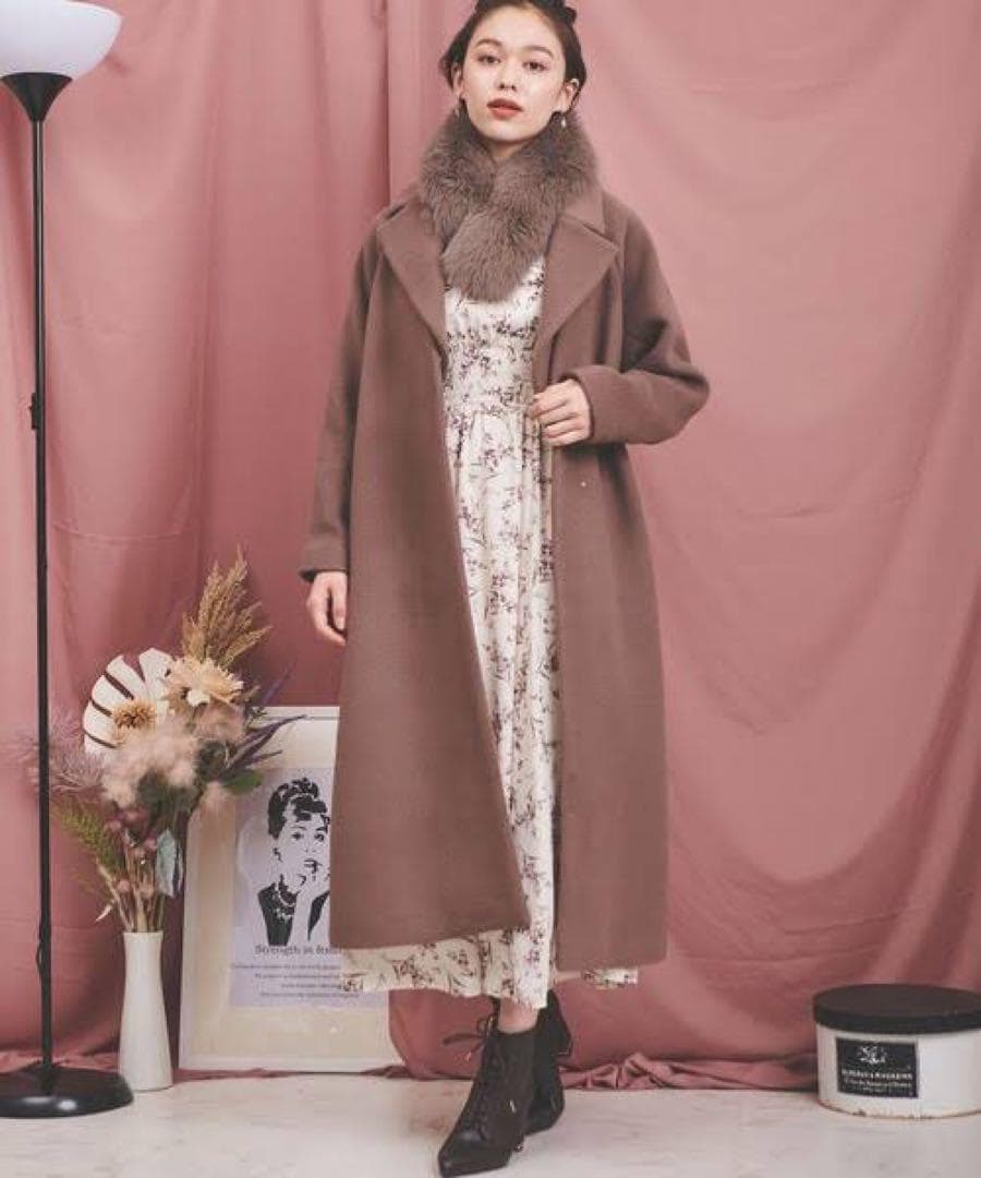 完売品！ ノエラ ファーティペット付フレアチェスターコート ブラウン Mサイズ