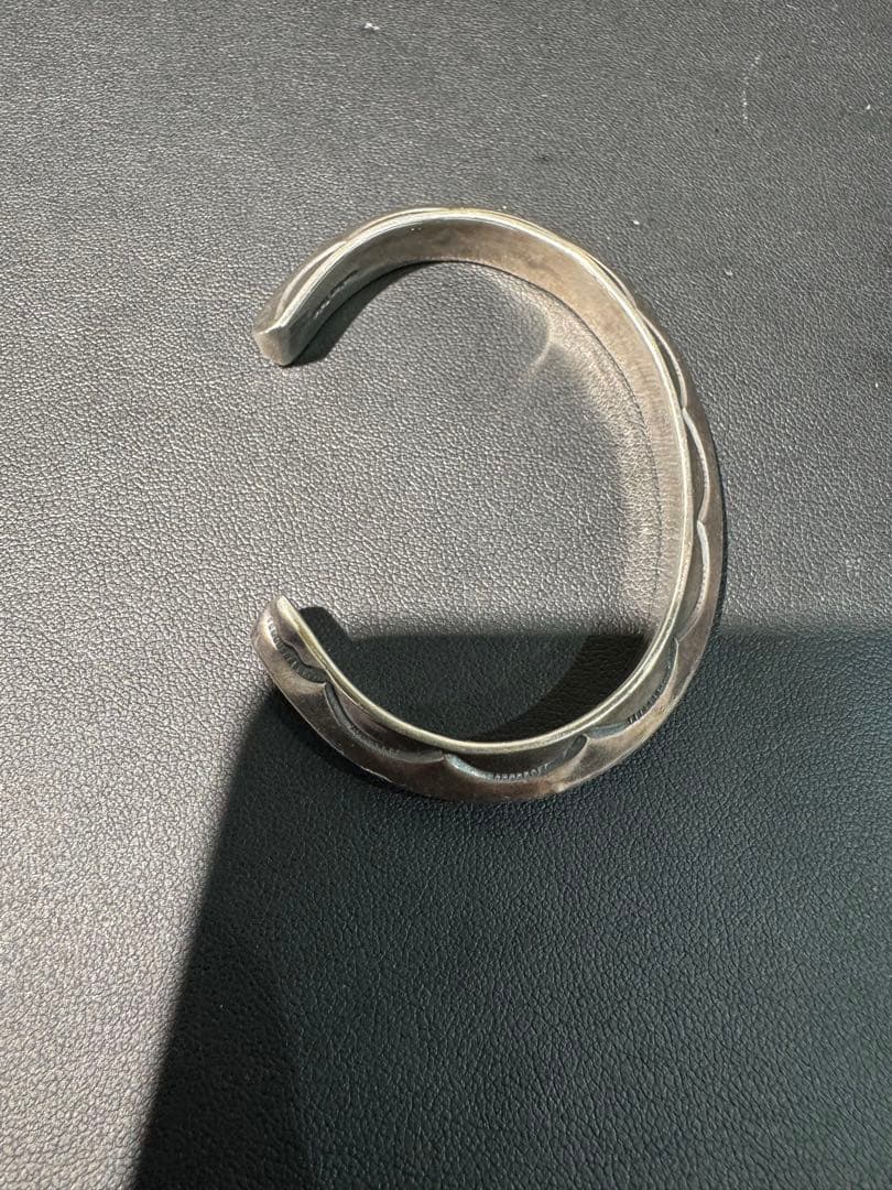 Tahe ナバホ族 バングル スタンプワーク インディアンジュエリー