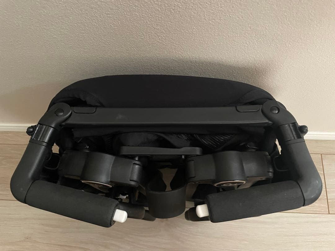 gb 折りたたみベビーカー ブラック　ポキット