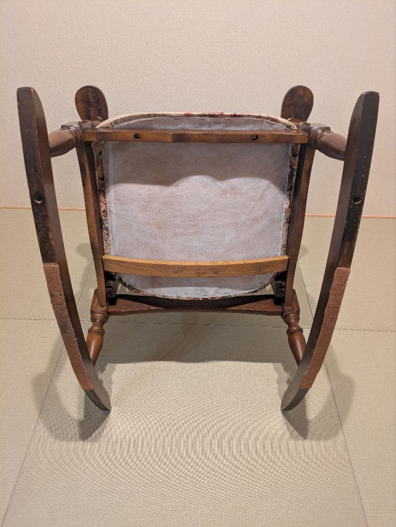 木製 ロッキングチェア アンティーク調 花柄クッション付き　ゆったりサイズ