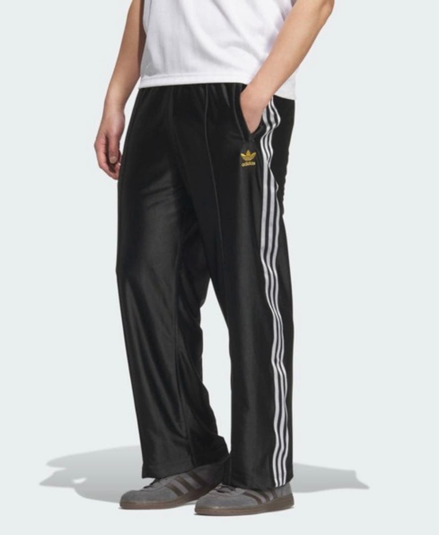 【新品】アディダスオリジナルス ジャージ