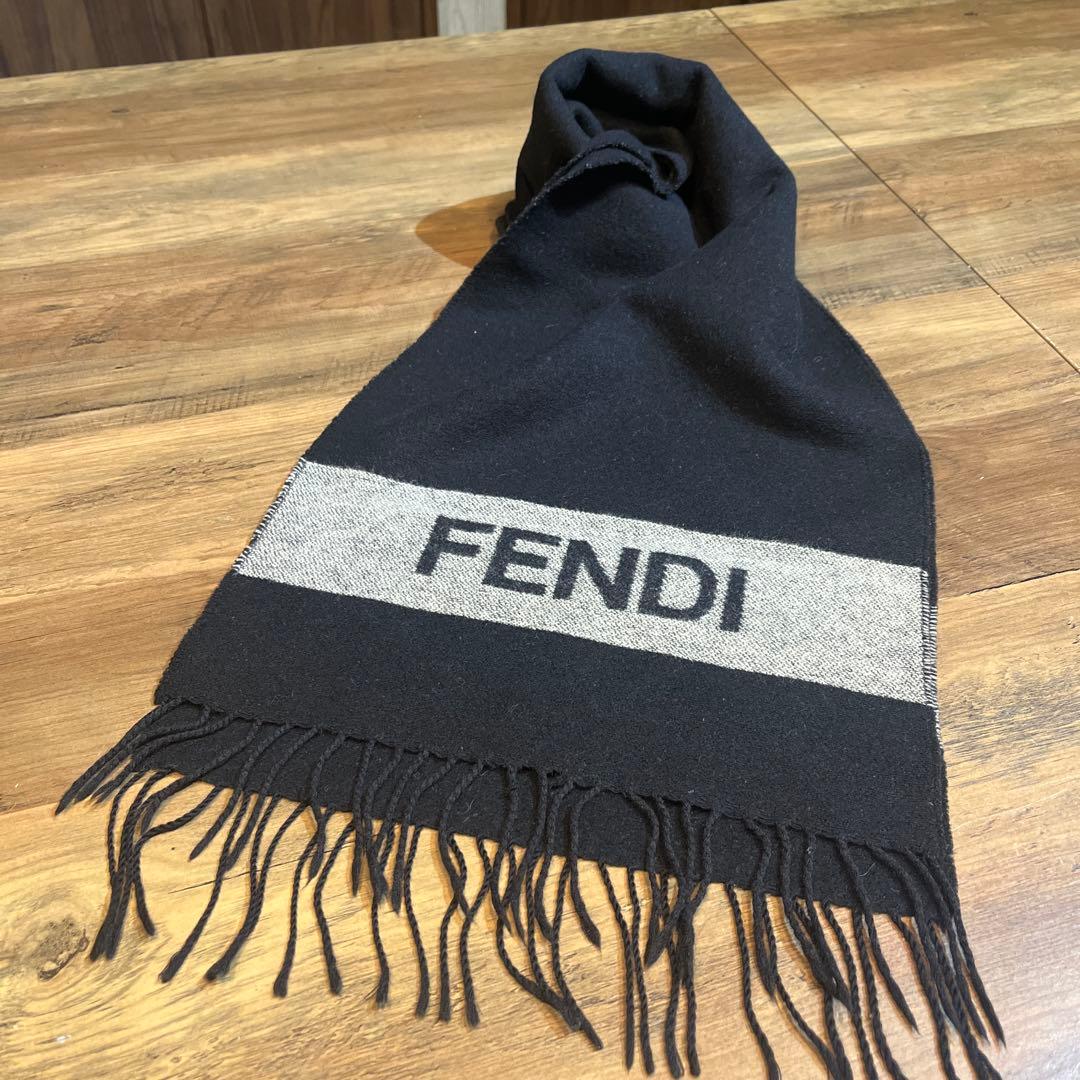 FENDI フェンディ　バイカラー　ウールマフラー　ストール　アクセサリー