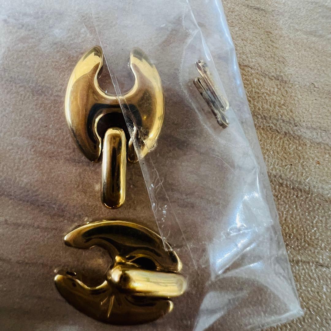 稼働美品 グッチ チェンジベゼル 11/20.2 6色 ゴールド