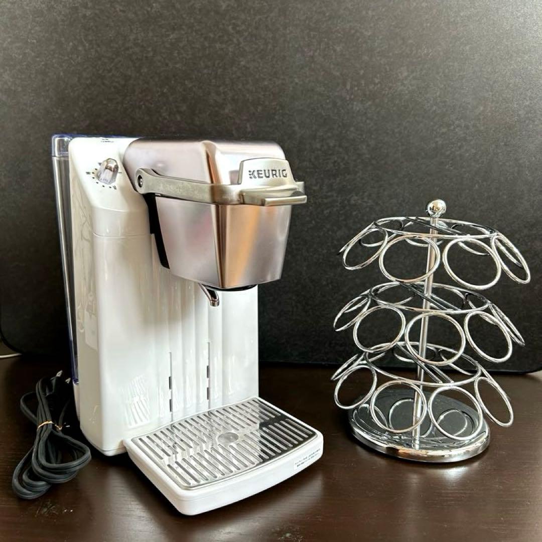 【未使用に近い】Keurig BS300 セラミックホワイト&カップツリーセット
