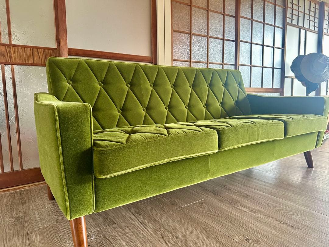 【カリモク】グリーン・ベルベット 3人掛けソファ