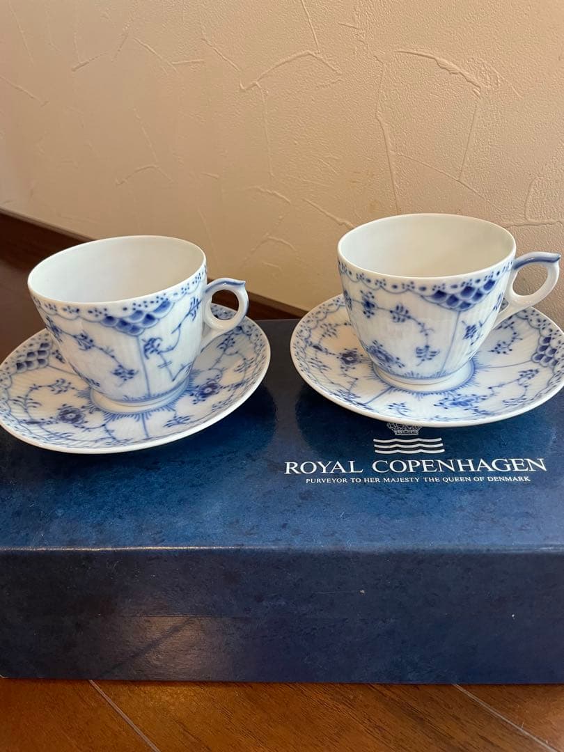   カップとソーサーセット