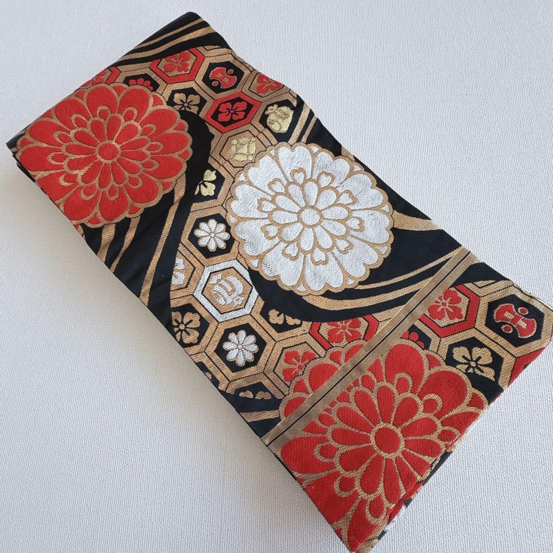 フルセット　七五三　７歳女の子　白地　しぼり貝合せ　丸帯黒地　簡単半襟　7301