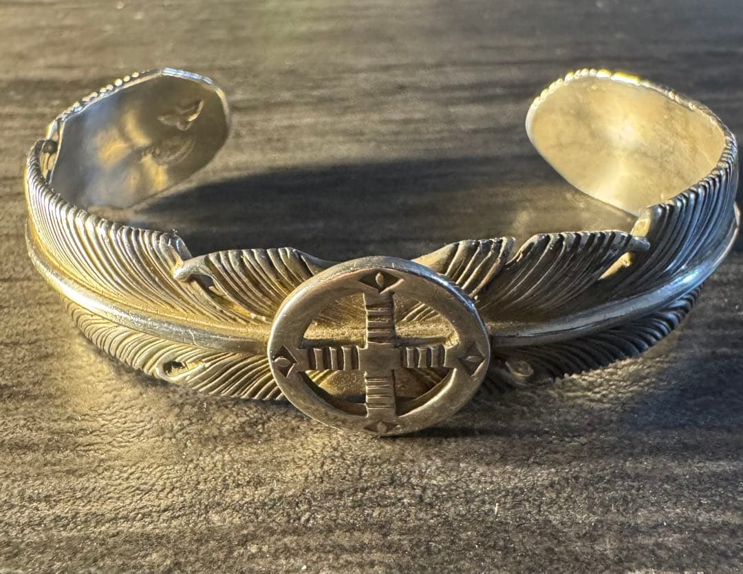 インディアンジュエリー　イーグル・ホイールバングル