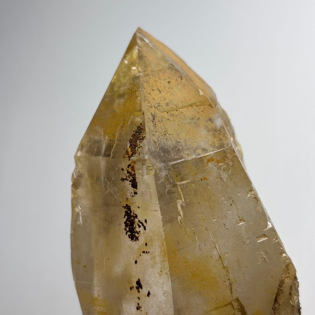 ヒマラヤ パキスタン ギルギット産 水晶 ゴールデンヒーラー 原石 170g