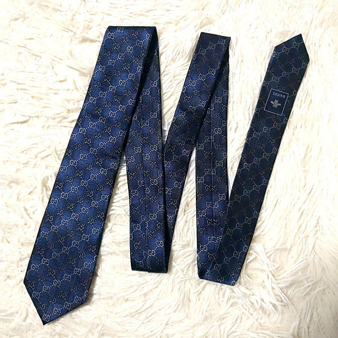 美品 希少 細身 ✨️ GUCCI ネクタイ GG柄✕幾何学模様 ネイビー