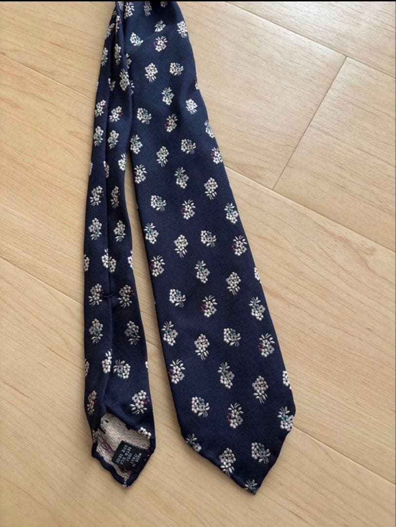 TIE YOUR TIE セッテピエゲ