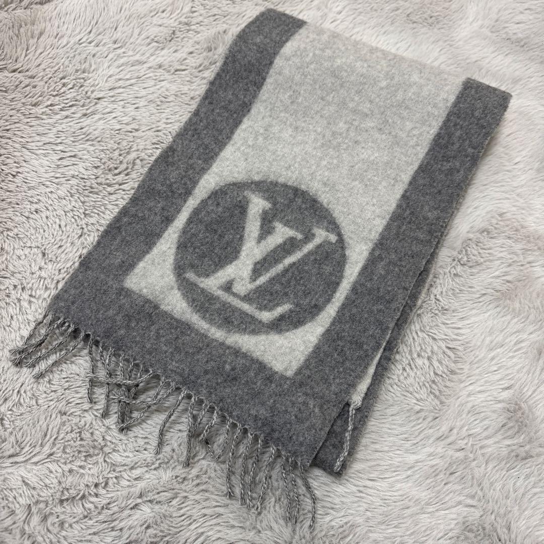 Louis Vuitton グレー マフラー ロゴ入り カシミヤ10%