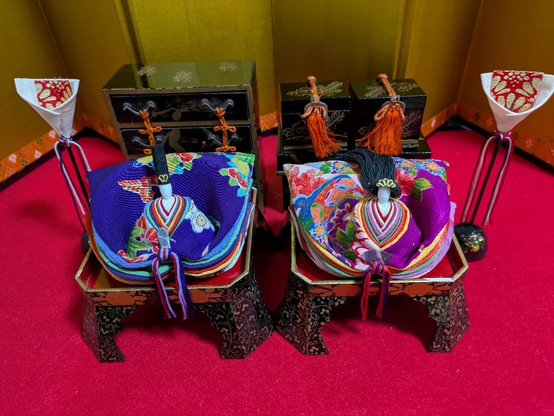 八重の衣のお雛様〜アンティーク雛道具と一緒に〜