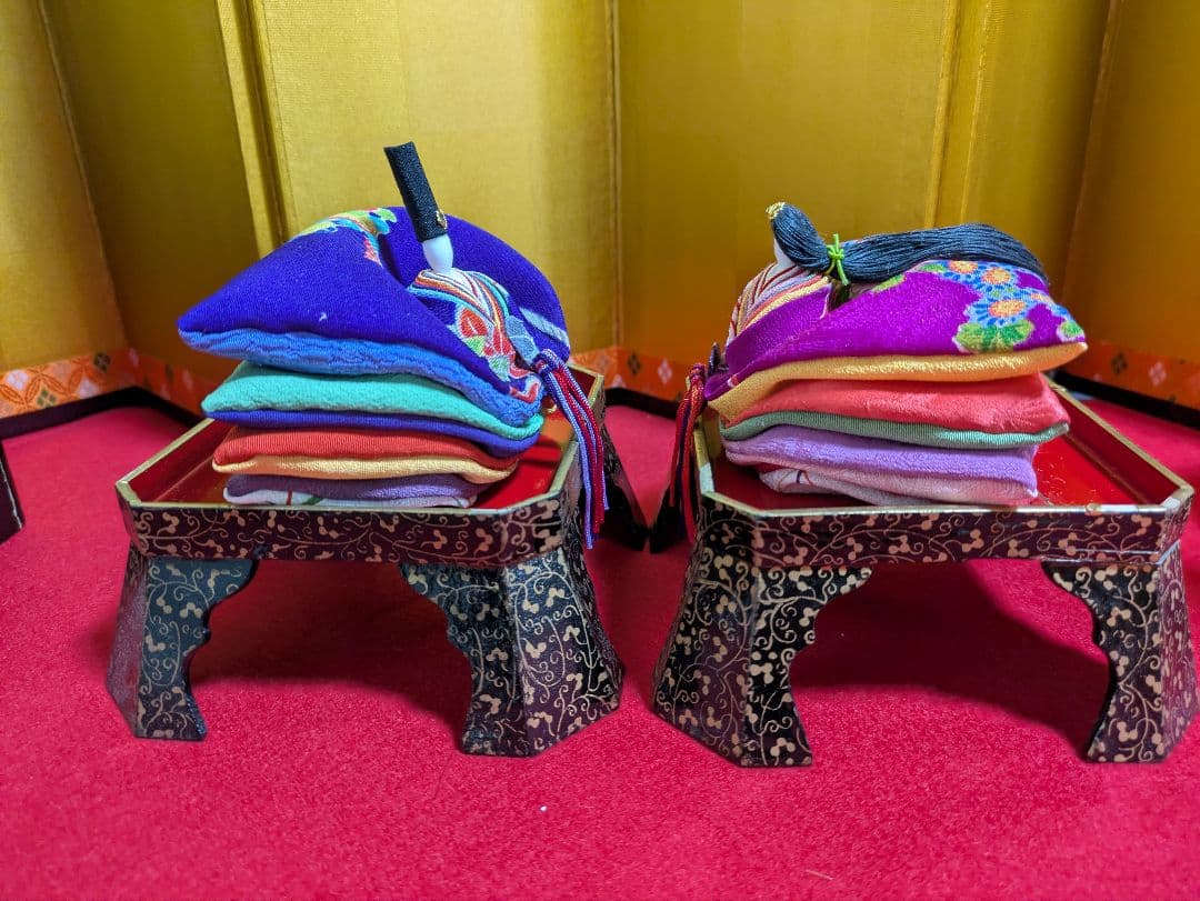 八重の衣のお雛様〜アンティーク雛道具と一緒に〜