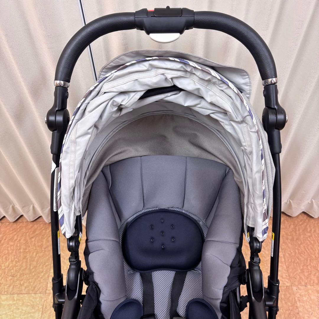 クリーニング済　☆綺麗☆　アップリカ　ラクーナエアー　コンパクト　革調ハンドル