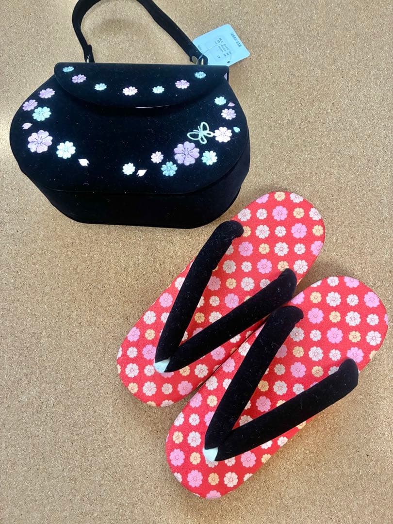 新品未使用　　乙葉、小町キッス　ブランド　七歳七五三 女の子 着物 フルセット