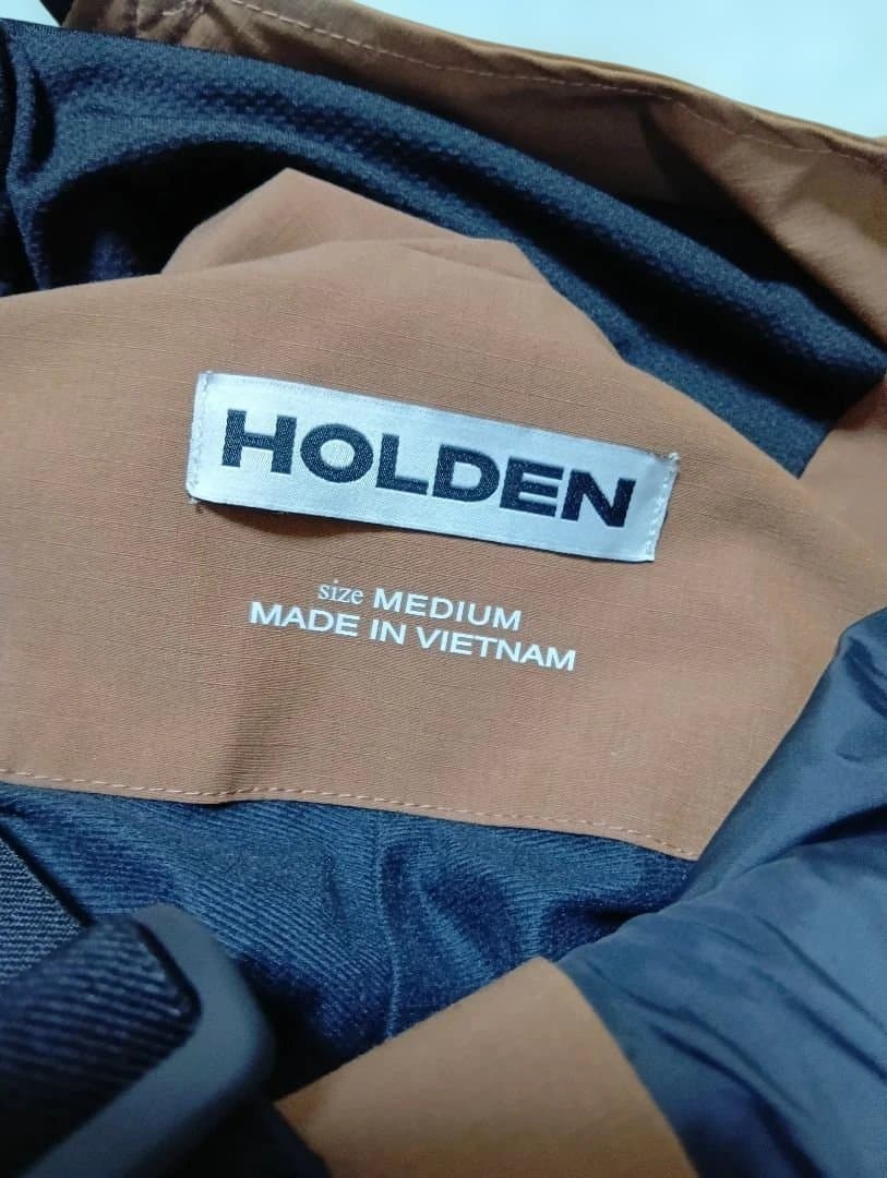 美品　HOLDEN ビブパンツ　Mサイズ