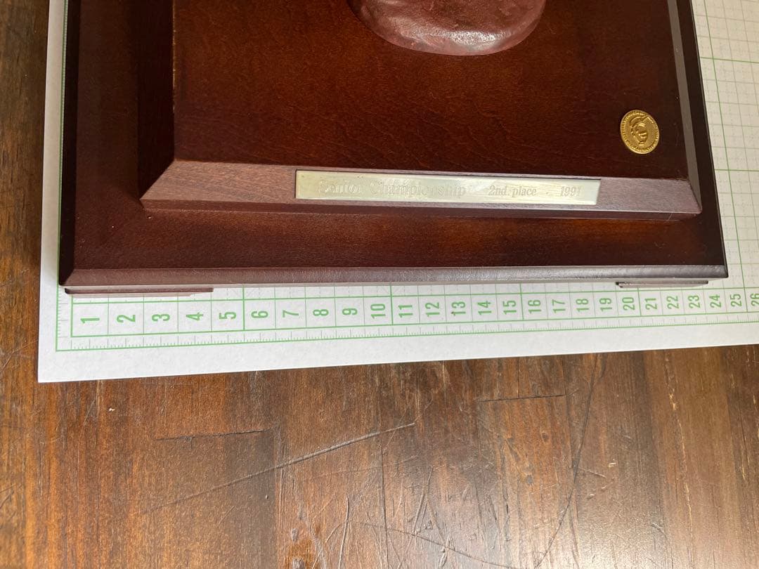 ブロンズ　ゴルフトロフィー　ガラスケース