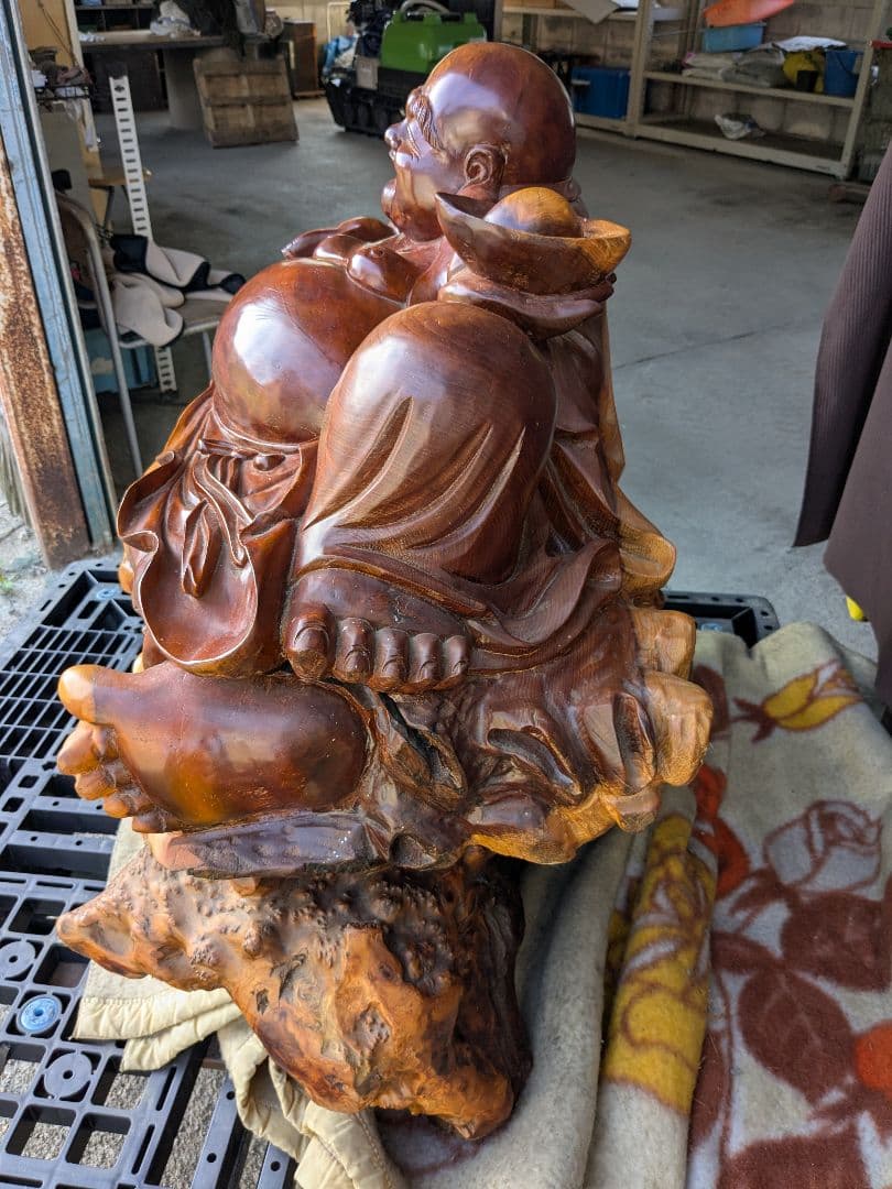 薔薇　木彫り　一刀彫り　布袋　台付き