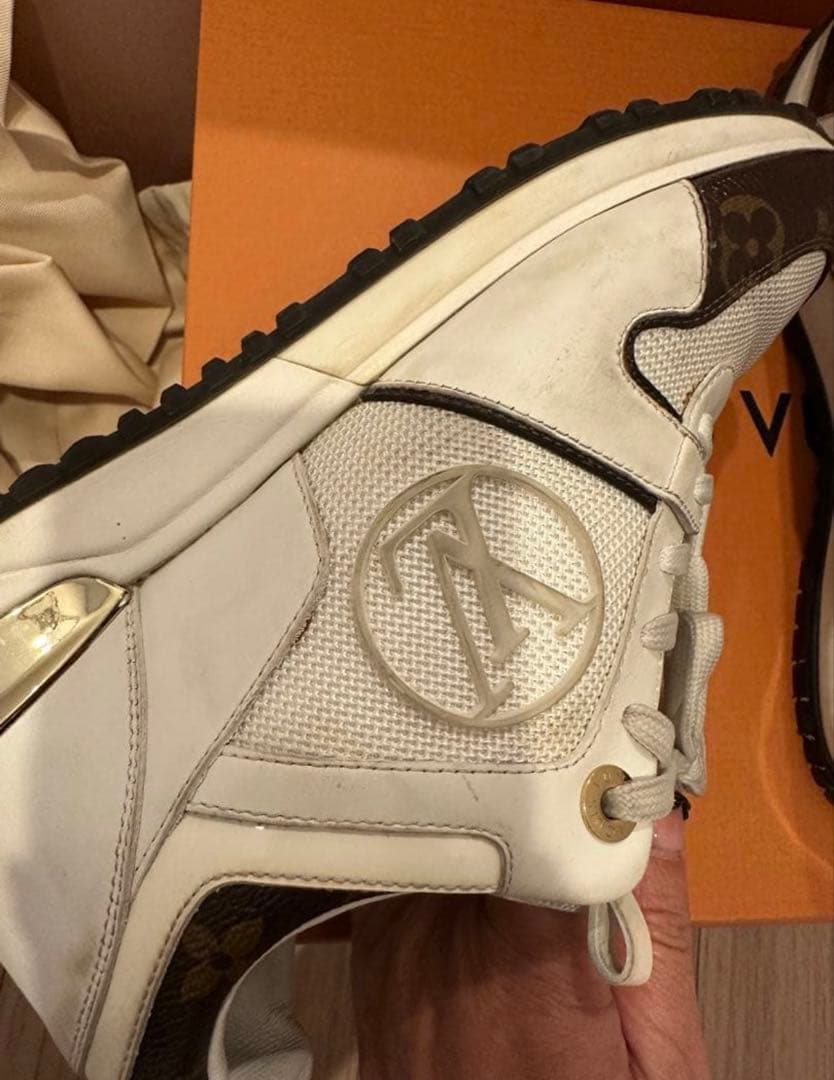 ルイ・ヴィトン ランアウェイ　スニーカー　1A4XNG