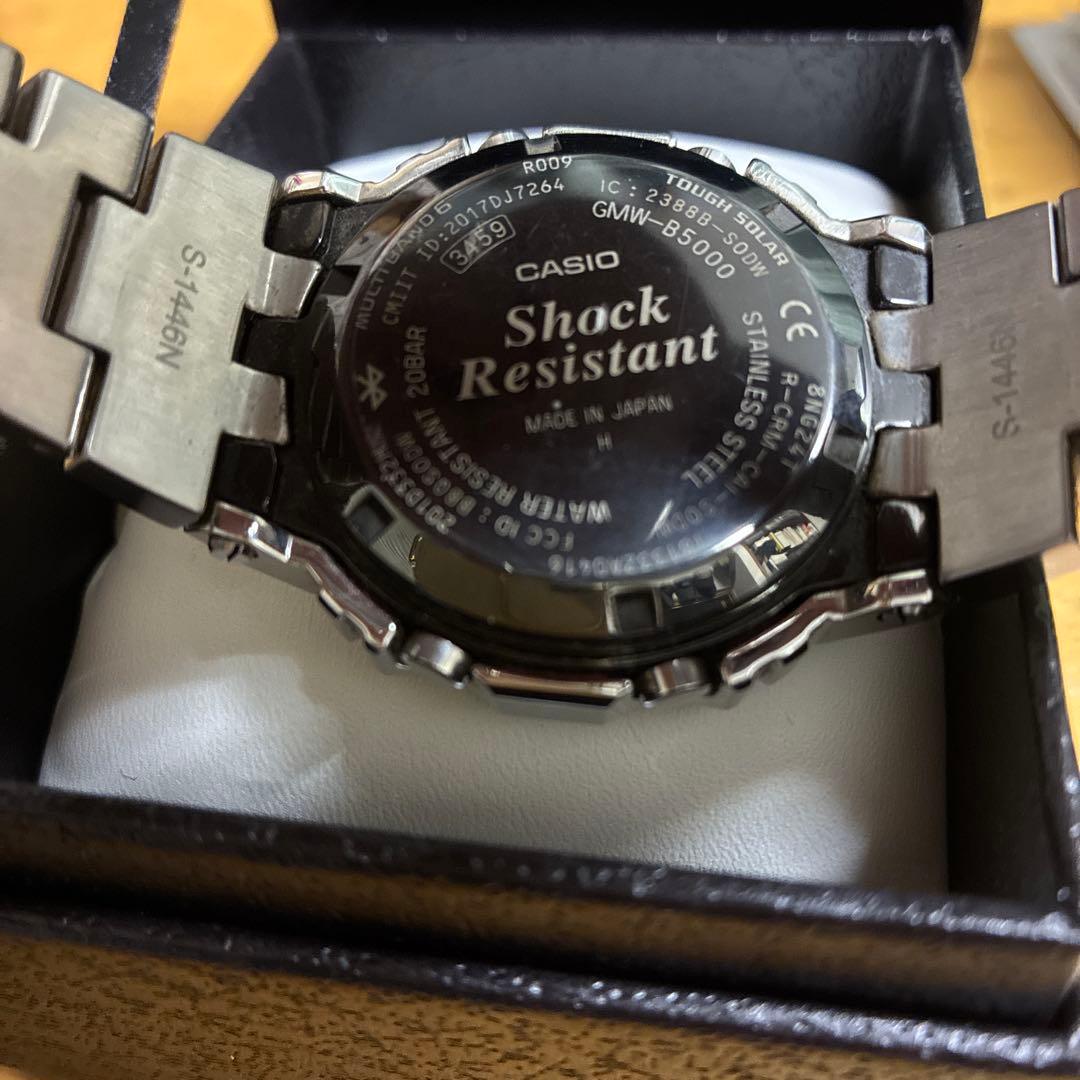 カシオG-SHOCK GMT-B5000D