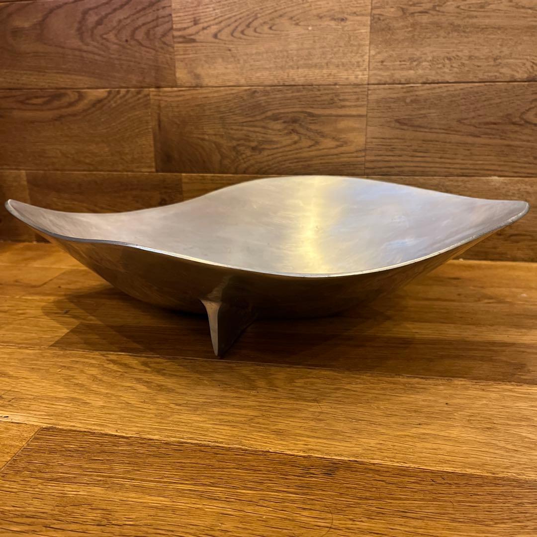 銀色の器　カリガス　リーフ型ボウル