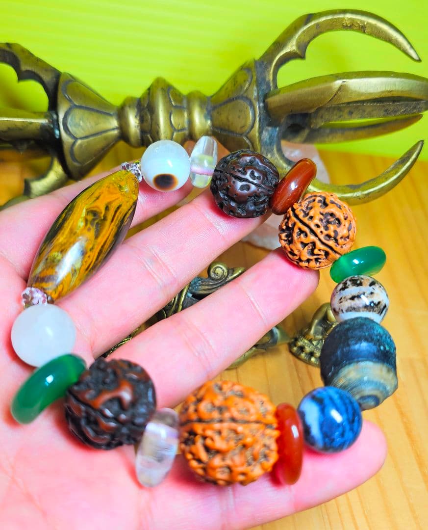 あらゆる邪気や魔を払う‼️九眼頁岩石のブレス