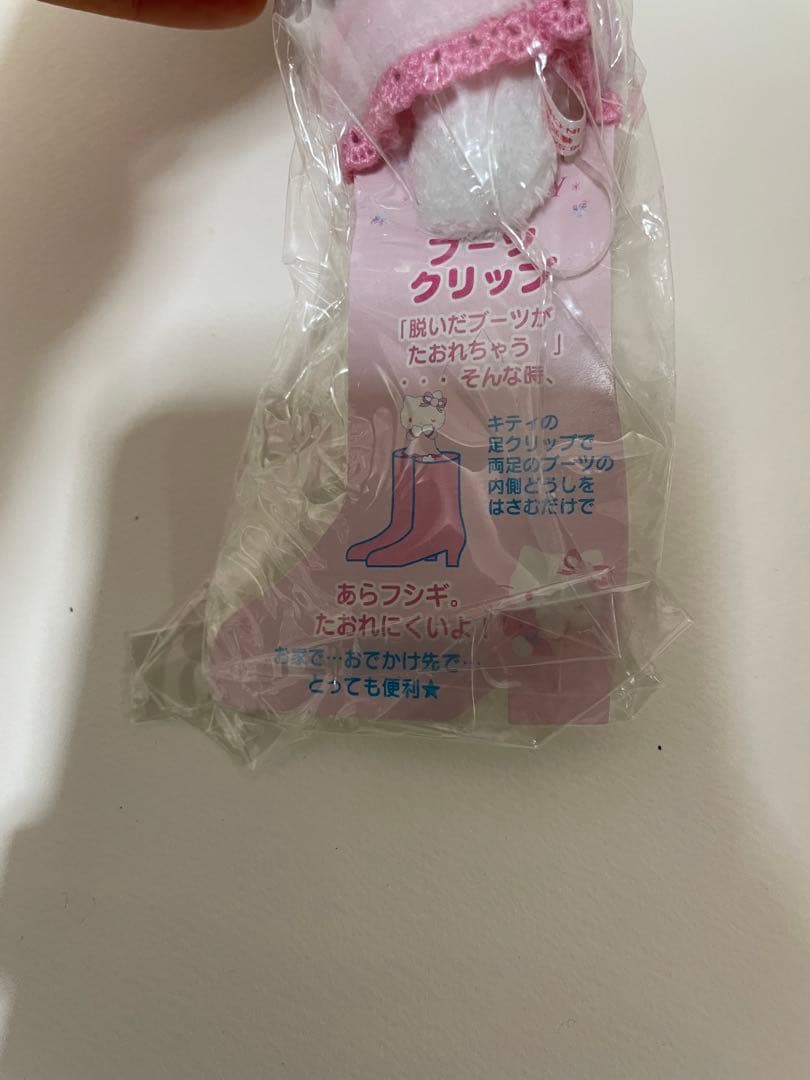 S*ね様 新品未使用　ハローキティ ブーツクリップ サンリオ　Sanrio