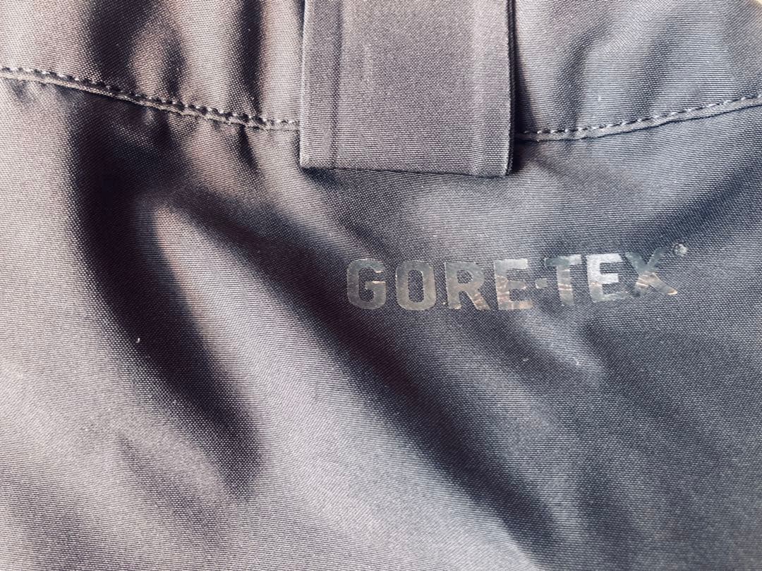 patagonia パウダーボウル パンツ ブラック　ゴアテックス