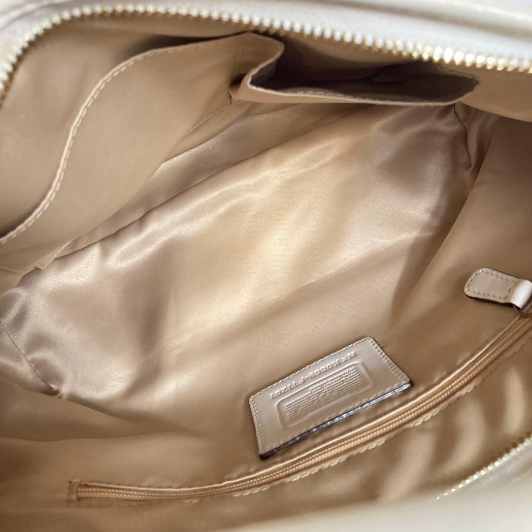 【美品】COACH コーチ　ホーボー　ワンハンドルバッグ ホワイト レザー大容量