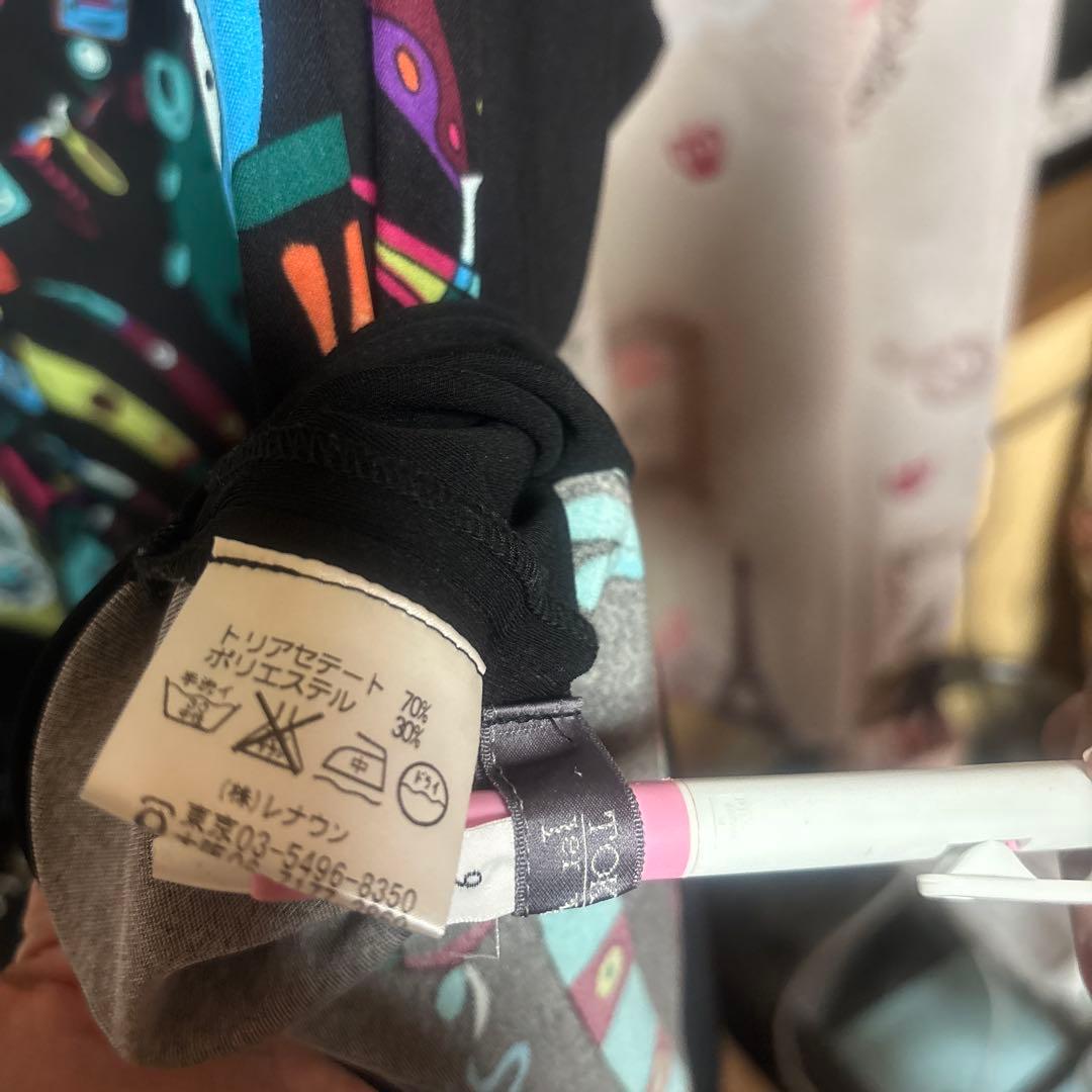 トクコプルミエヴォルのポンチョチュニック