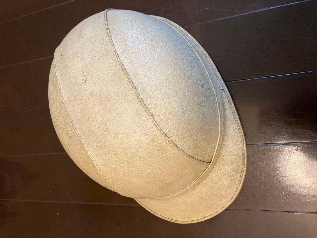 ビンテージヘルメット　オフホワイト